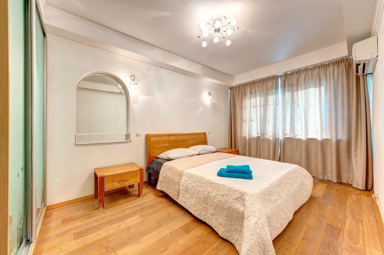 Apartments Near The Shopping Center Gulliver Κίεβο Εξωτερικό φωτογραφία